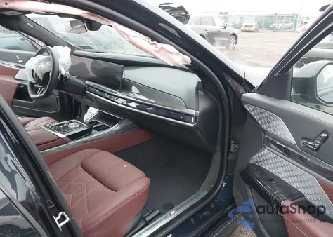 2024 BMW 760I xDrive z USA, uszkodzony, nr VIN WBA33EJ06RCP35543